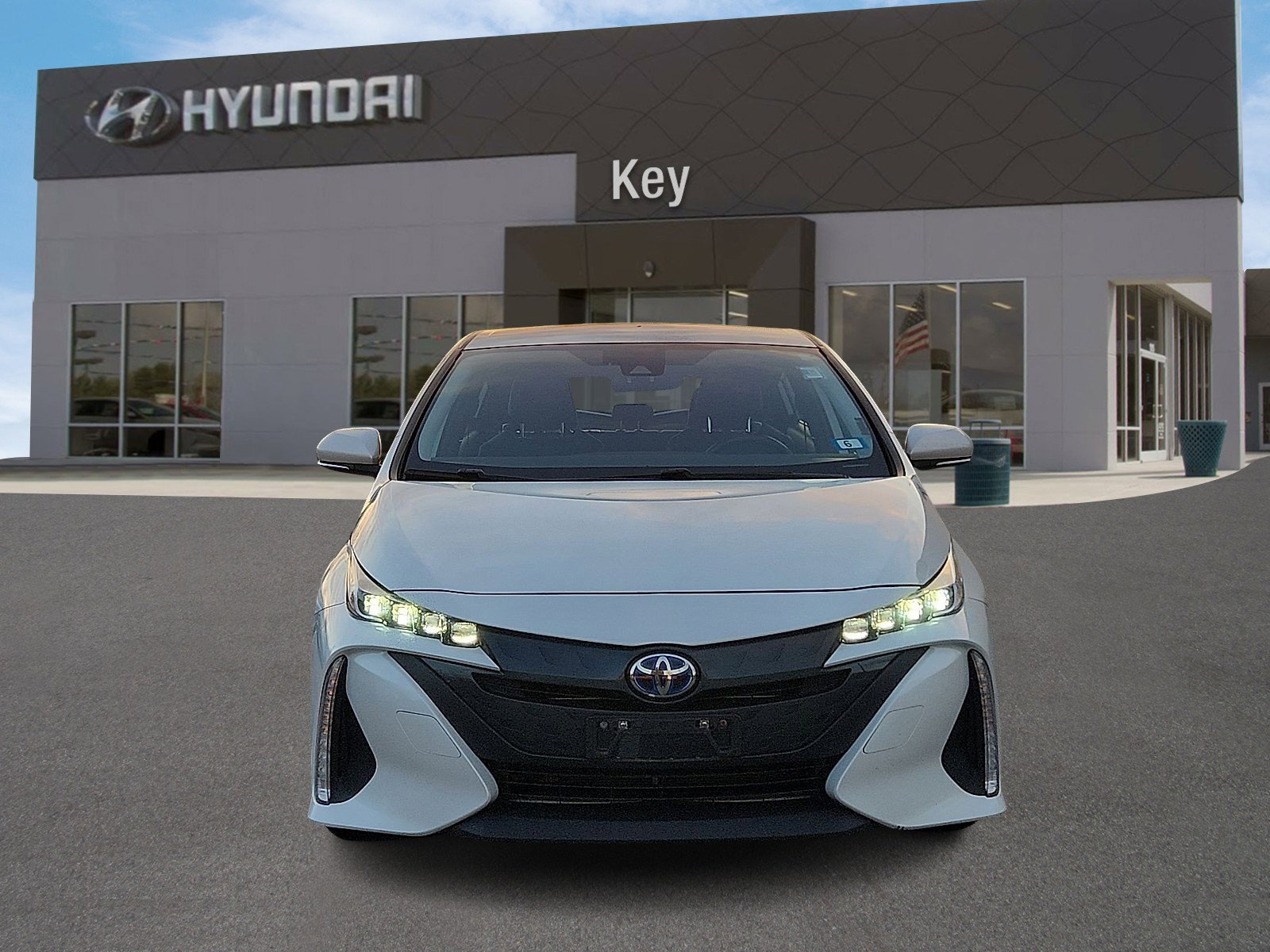 Used 2022 Toyota Prius Prime XLE image 8