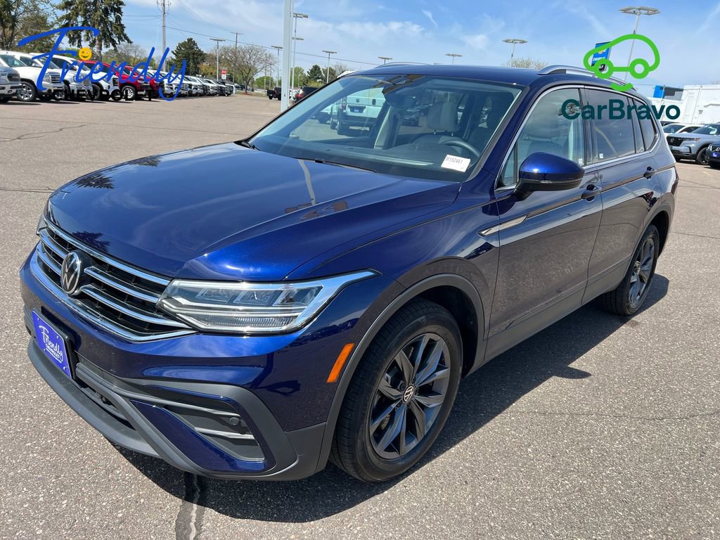 Used 2022 Volkswagen Tiguan SE AWD/4WD image 1