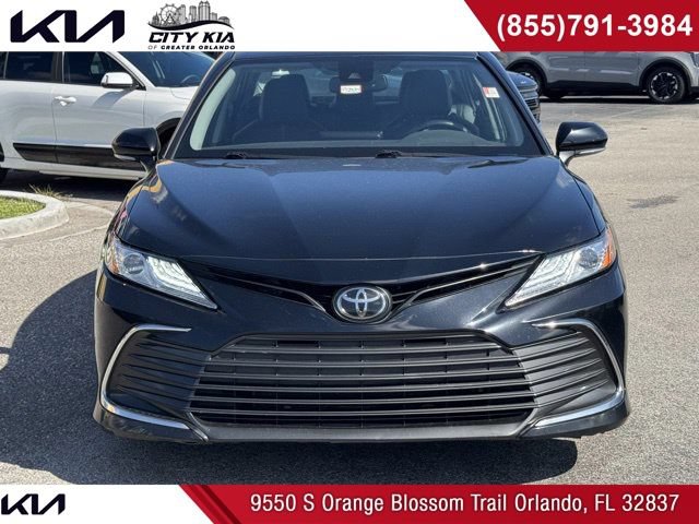 Used 2023 Toyota Camry XLE FWD image 6