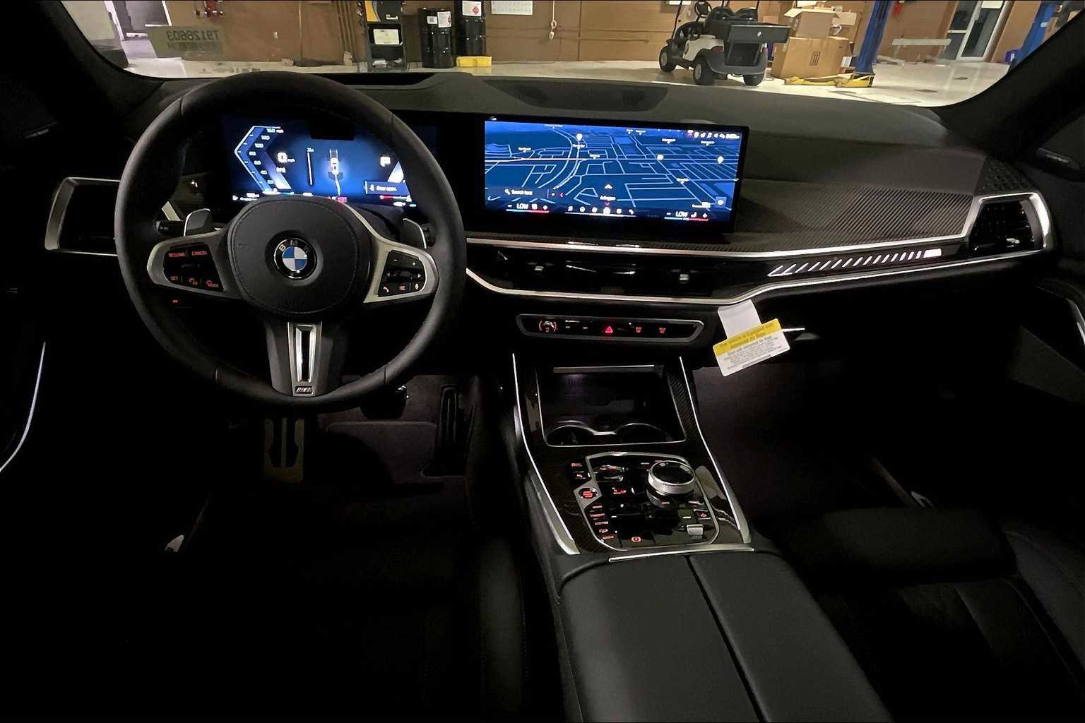 New 2026 BMW X7 M60i image 5