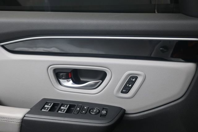 Used 2025 Honda Pilot Touring image 15