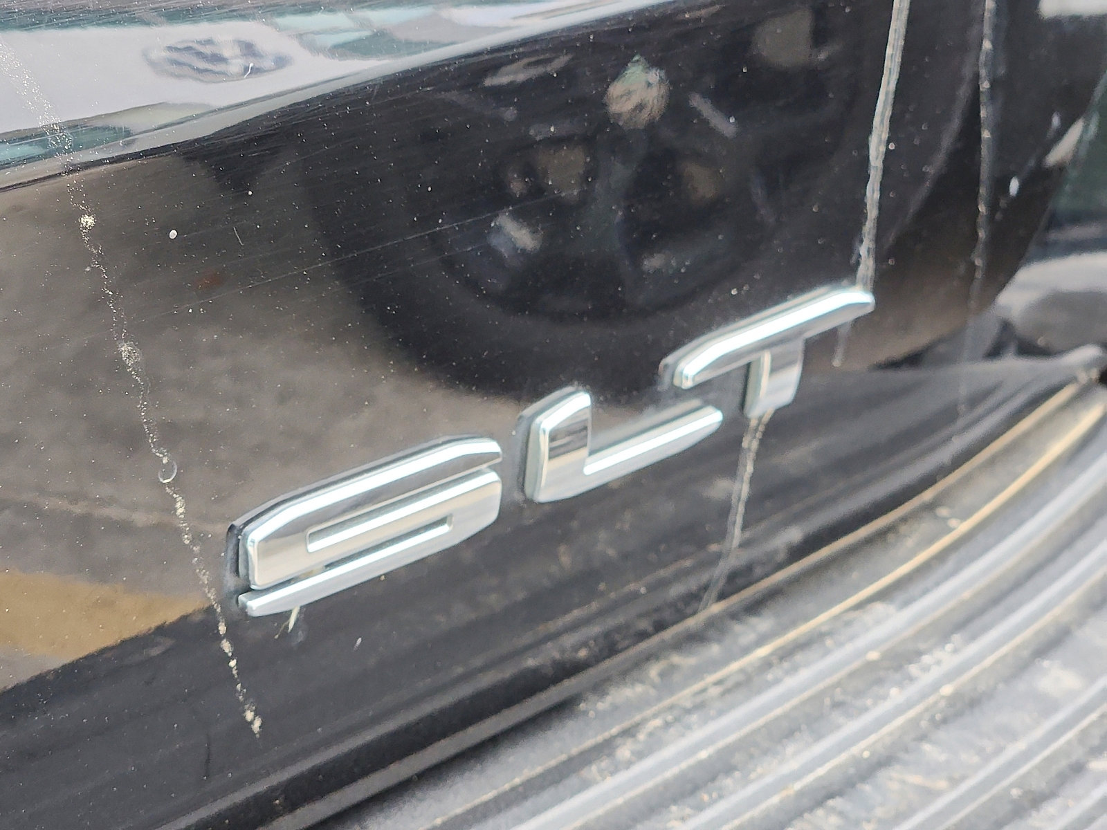 Used 2022 GMC Yukon XL SLT w/ SLT Luxury Package image 10