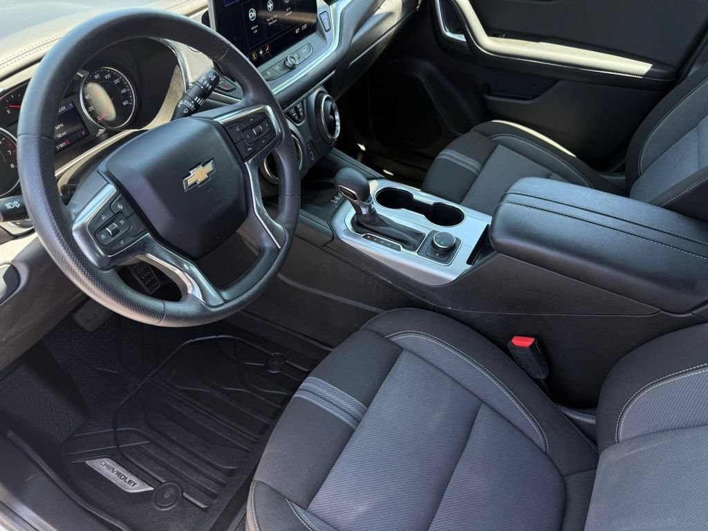 Used 2024 Chevrolet Blazer LT w/ Redline Edition FWD image 16