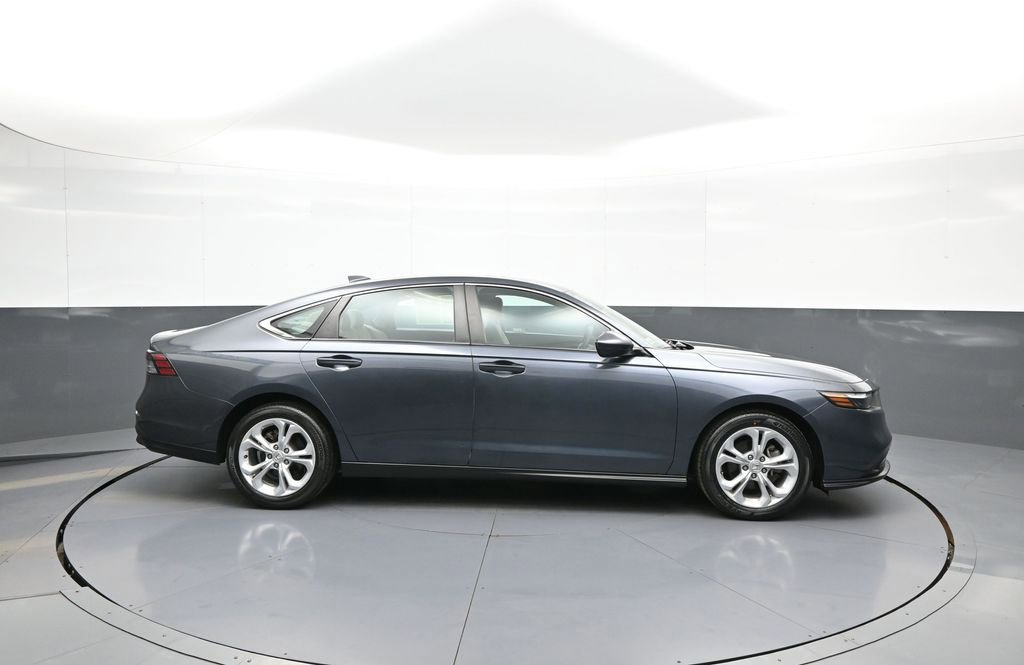 Used 2023 Honda Accord LX image 5