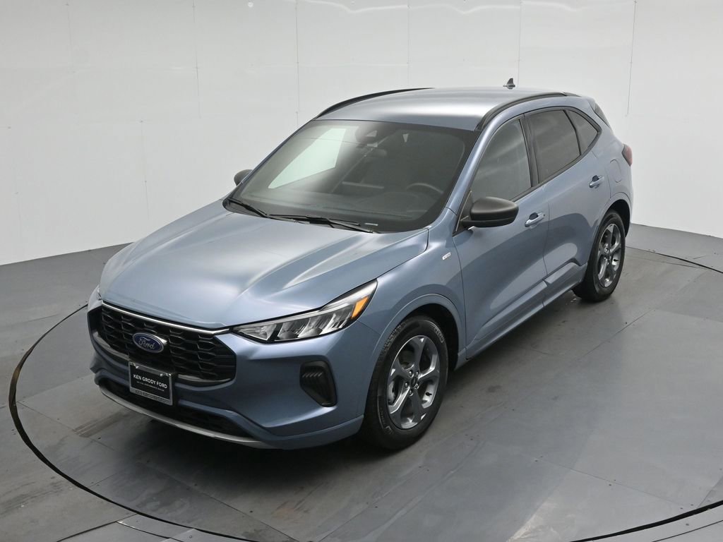 Certified 2023 Ford Escape ST-Line w/ Tech Pack #1 image 38