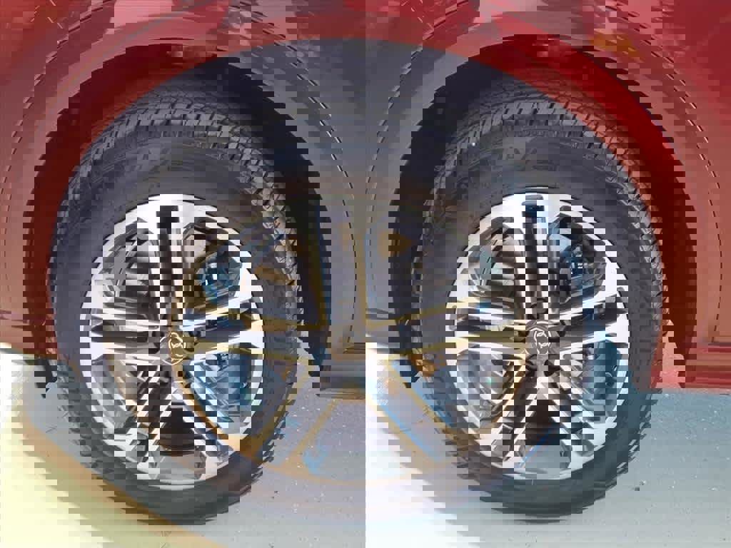 Used 2025 Audi Q5 Premium Plus w/ Premium Plus image 8