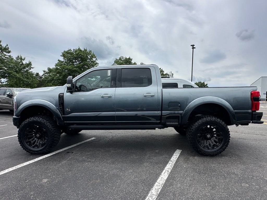 New 2026 Ford F250 Lariat w/ Black Appearance Package AWD/4WD image 2
