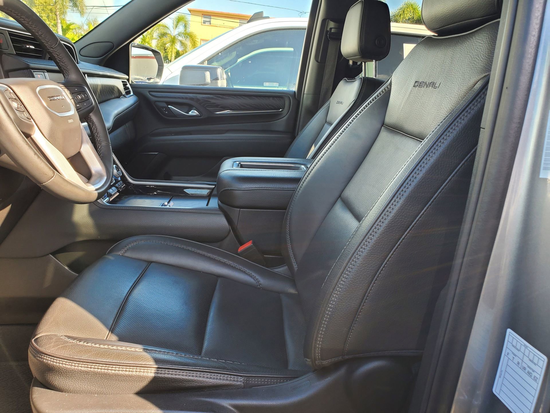 Used 2024 GMC Yukon Denali image 21