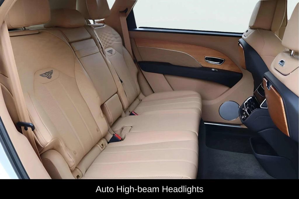 Used 2023 Bentley Bentayga Extended Wheelbase AWD/4WD image 11