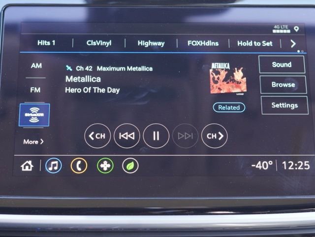 Used 2023 Chevrolet Bolt EUV Premier image 25