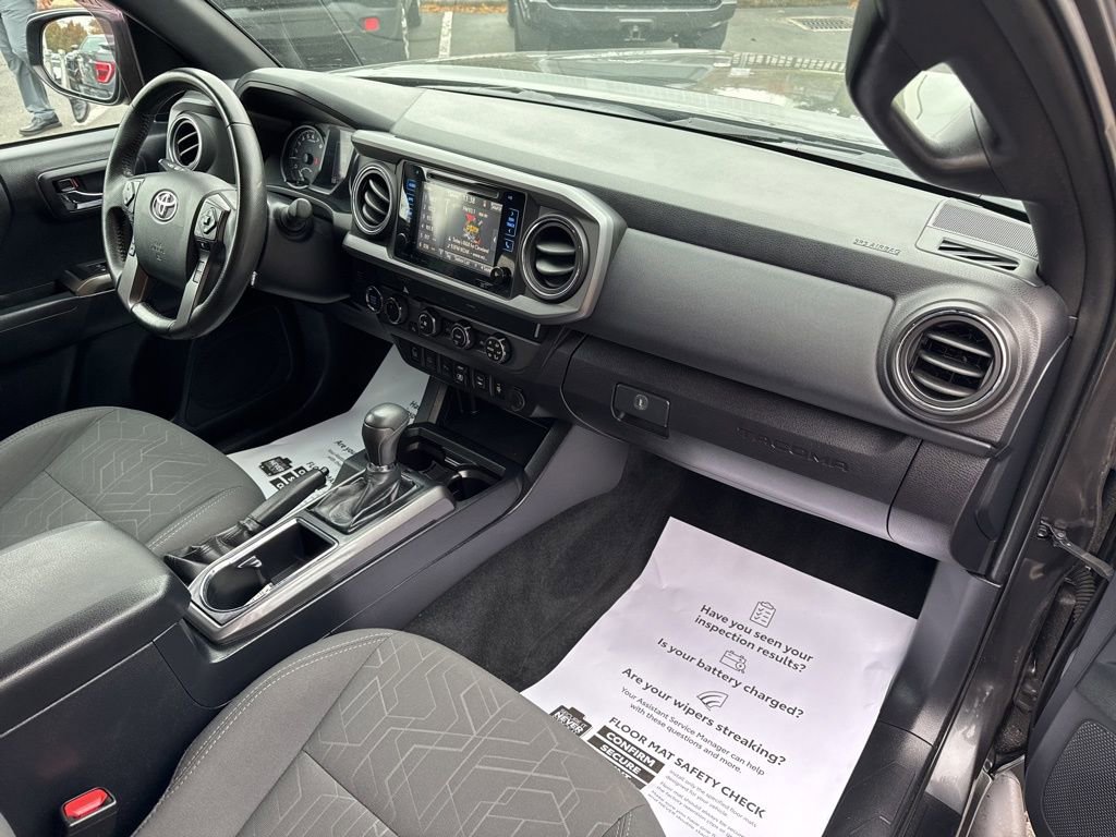 Used 2019 Toyota Tacoma TRD Off-Road image 25