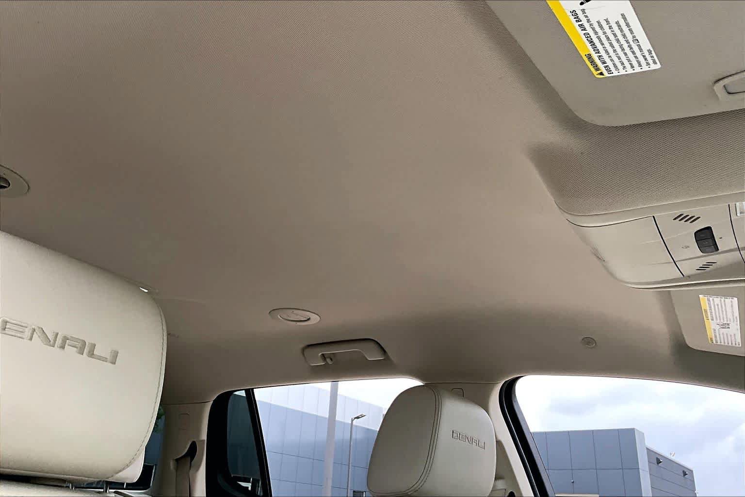 Used 2021 GMC Acadia Denali AWD/4WD image 13