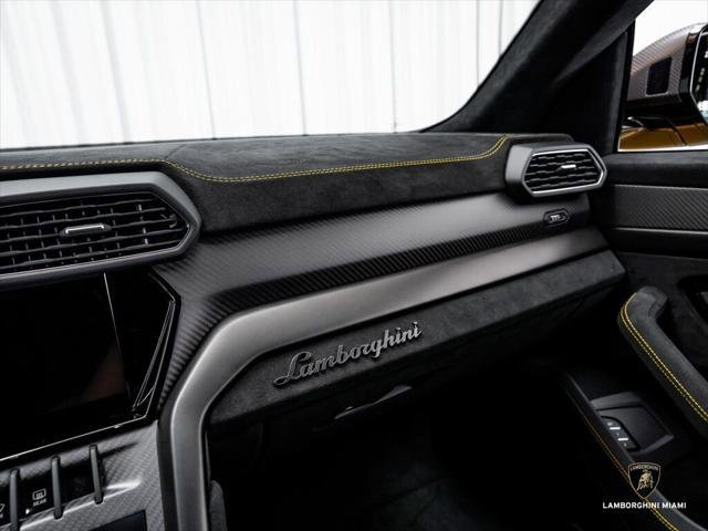 Used 2024 Lamborghini Urus Performante image 42