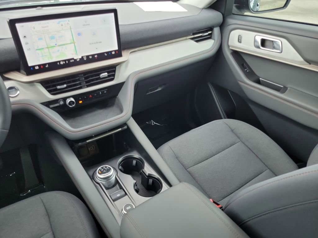 Certified 2025 Ford Explorer Active RWD image 18