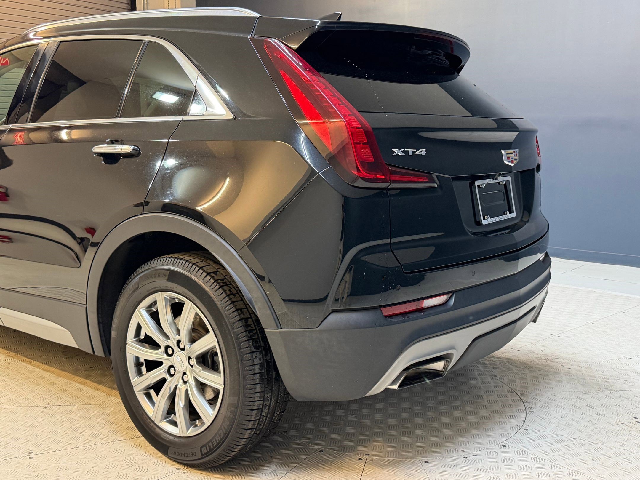 Used 2019 Cadillac XT4 Premium Luxury w/ Driver Awareness Package FWD image 20
