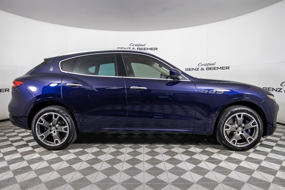 Used 2017 Maserati Levante S AWD/4WD image 3