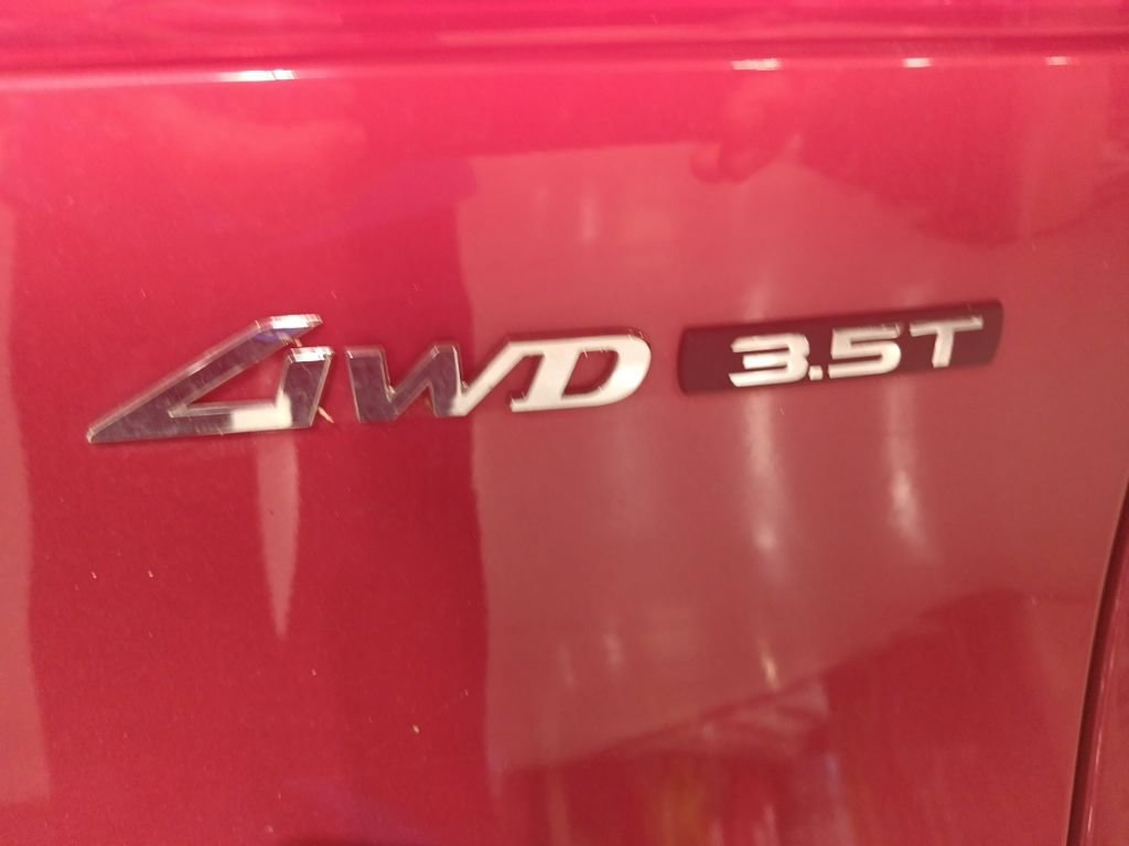 Used 2022 Genesis GV70 3.5T Sport w/ Cargo Package AWD/4WD image 9