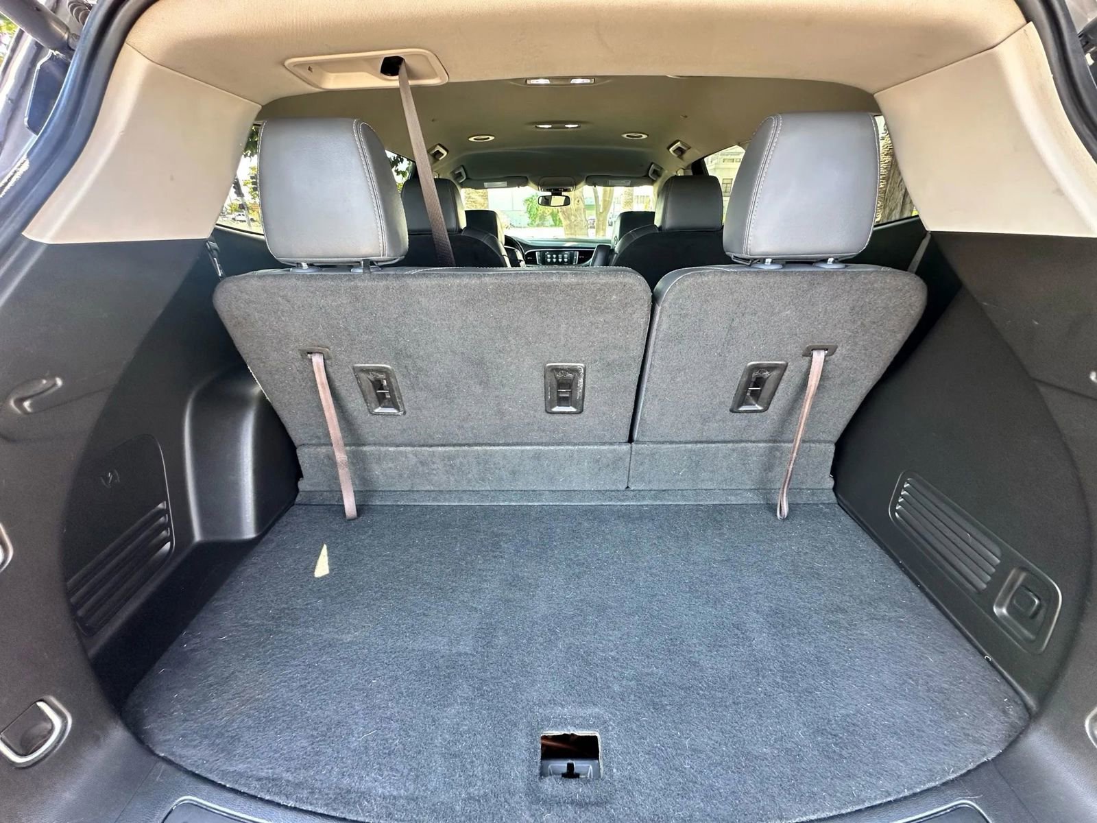 Used 2019 Buick Enclave Essence image 20