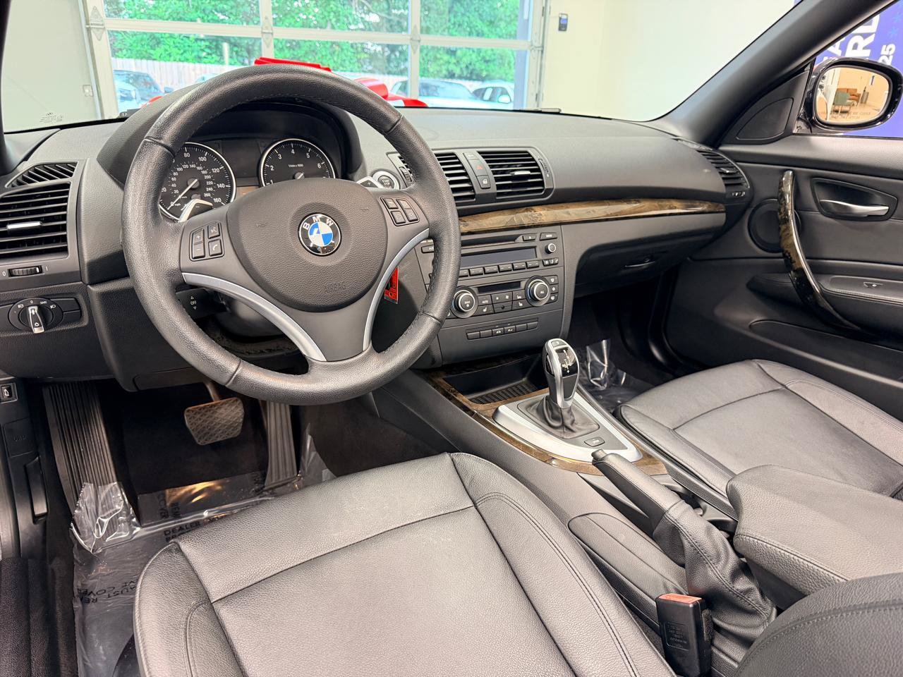 Used 2012 BMW 135i Convertible RWD image 29
