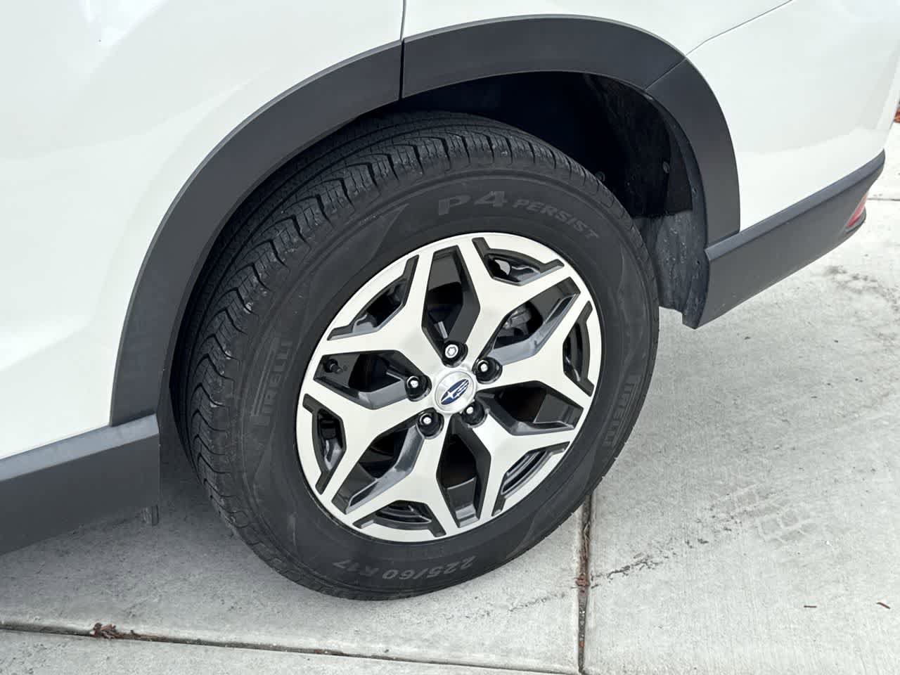Used 2019 Subaru Forester Premium AWD/4WD image 8