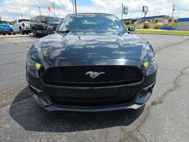 Used 2016 Ford Mustang Premium RWD image 9