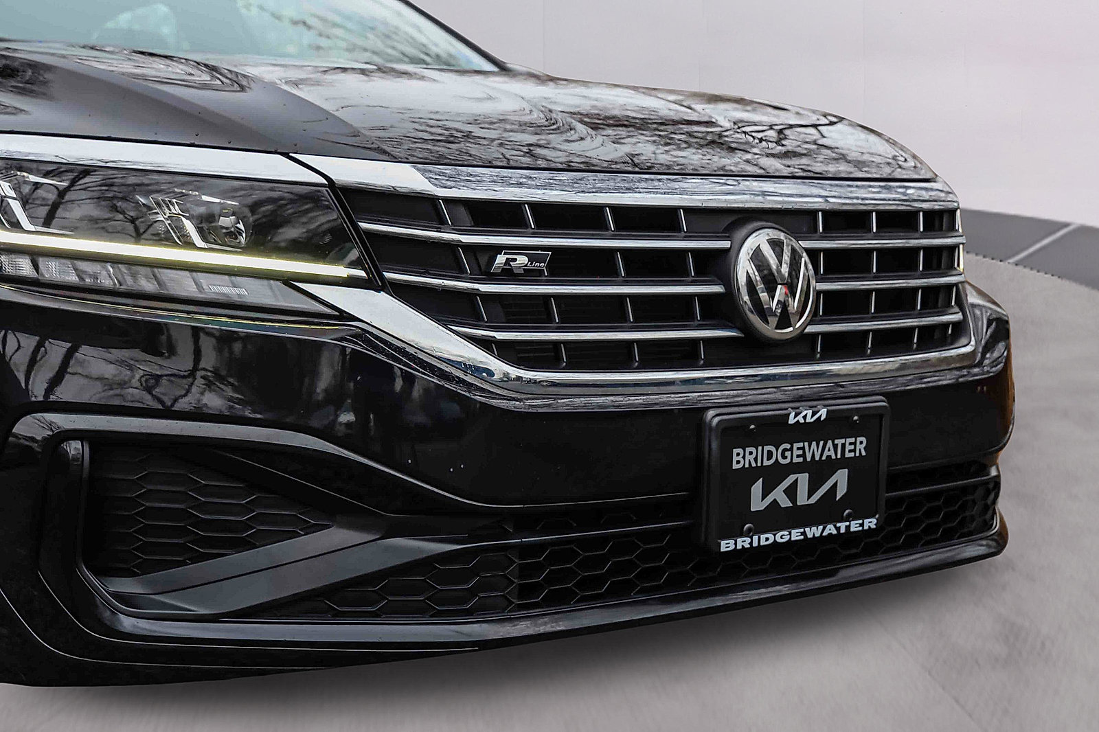 Used 2021 Volkswagen Passat 2.0T R-Line image 27