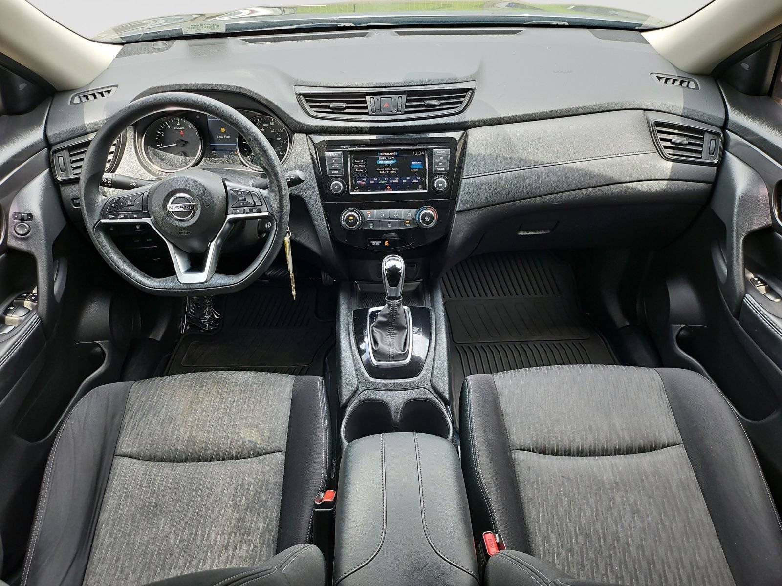 Used 2020 Nissan Rogue S FWD image 15