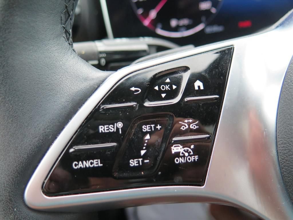 Used 2023 Mercedes-Benz C 300 Sedan image 14