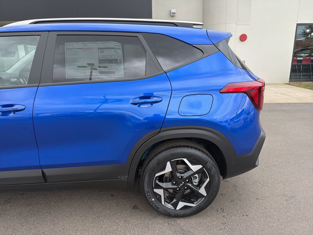 New 2026 Kia Seltos S image 9