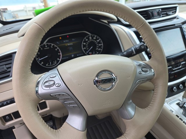Used 2015 Nissan Murano Platinum w/ Platinum Technology Package FWD image 13