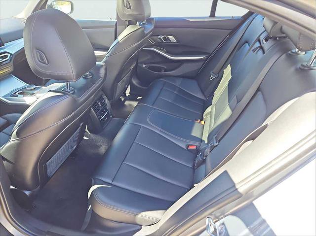 Used 2023 BMW 330i xDrive Sedan w/ M Sport Package AWD/4WD image 34