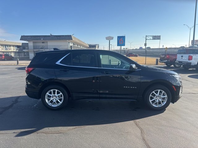 Used 2024 Chevrolet Equinox LT image 2
