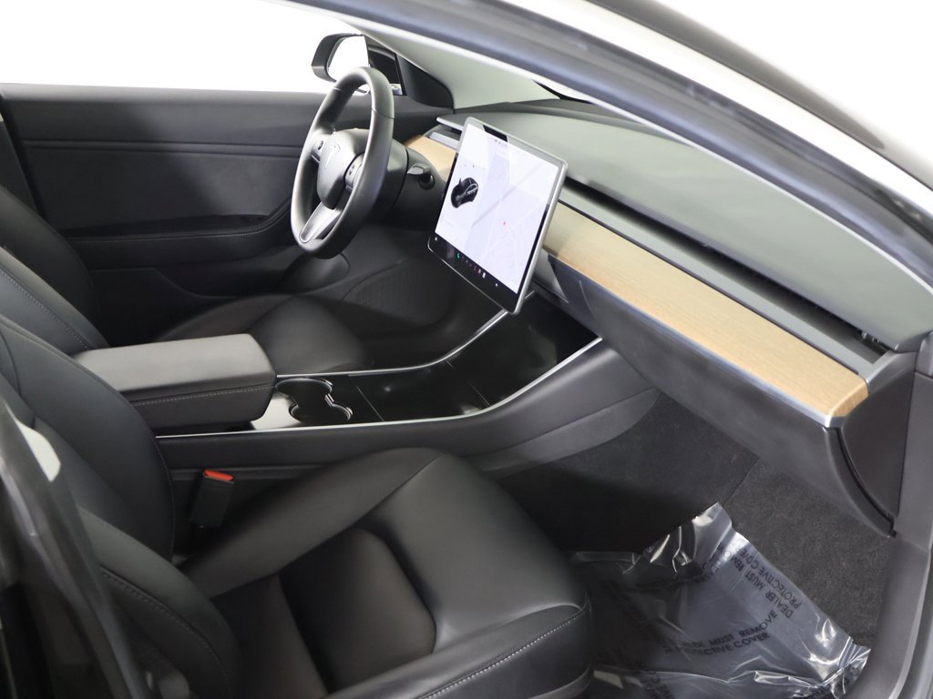 Used 2019 Tesla Model 3 Standard Range Plus image 26