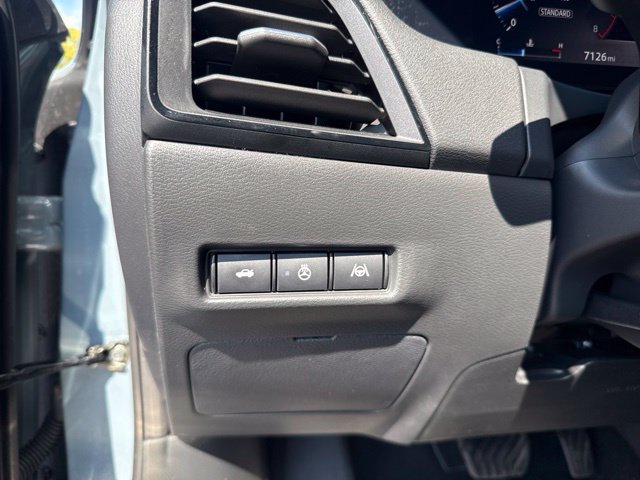 Used 2026 Nissan Sentra SR w/ SR Premium Package FWD image 27