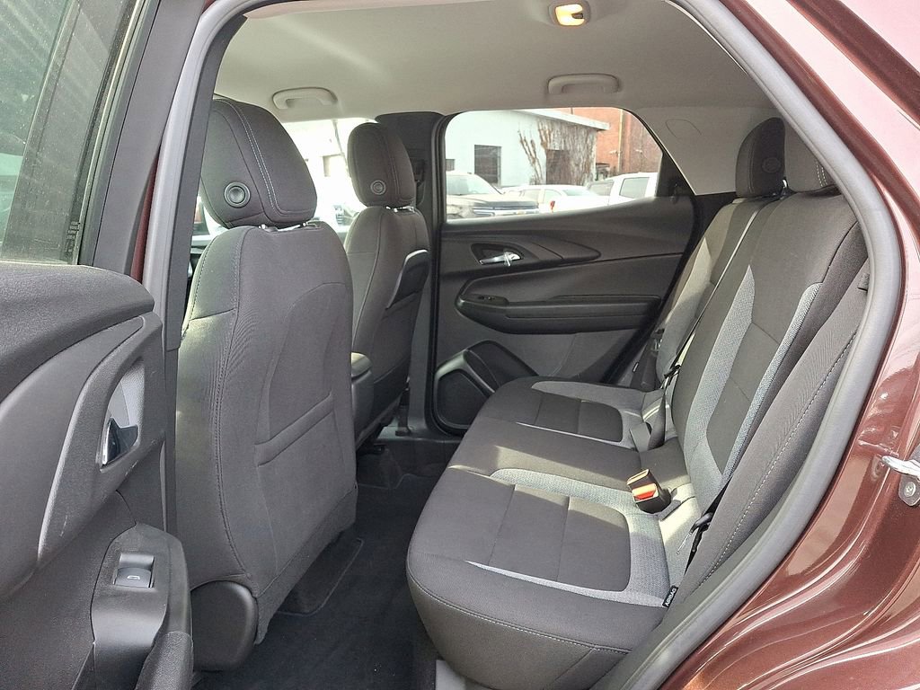 Used 2023 Chevrolet TrailBlazer LT w/ Convenience Package image 9