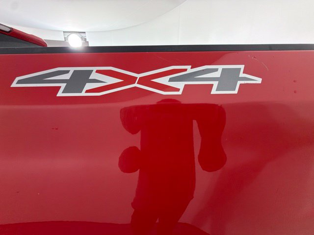 Used 2022 Chevrolet Silverado 1500 LT AWD/4WD image 11