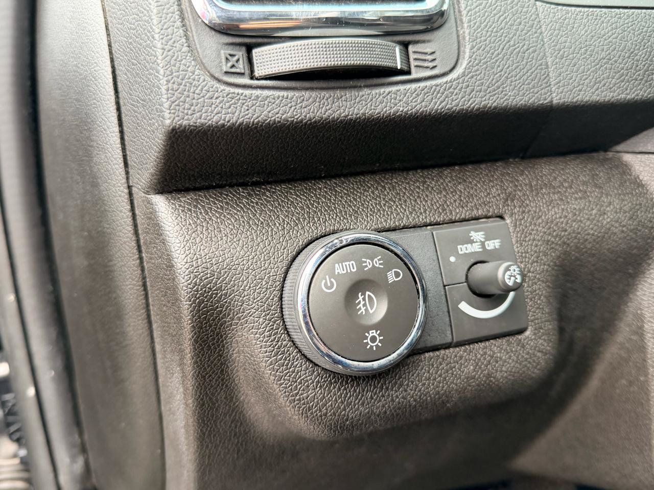 Used 2012 GMC Acadia Denali FWD image 12