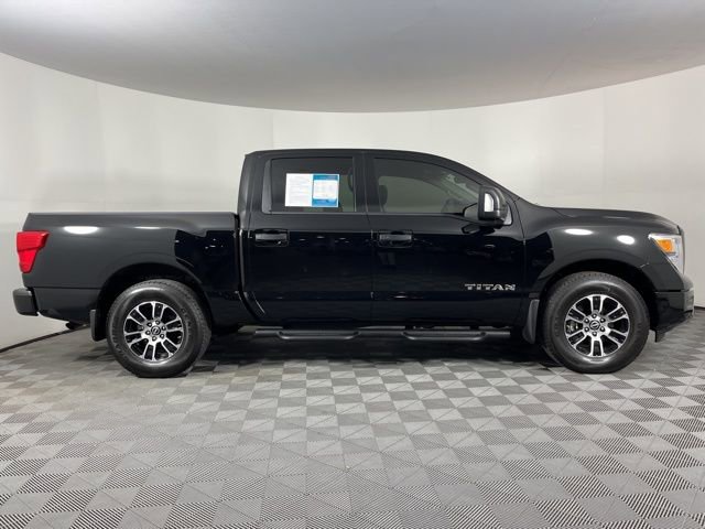 Used 2024 Nissan Titan SV w/ SV Convenience Package image 11