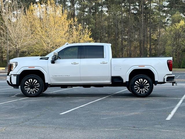 Used 2025 GMC Sierra 2500 Denali Ultimate image 3