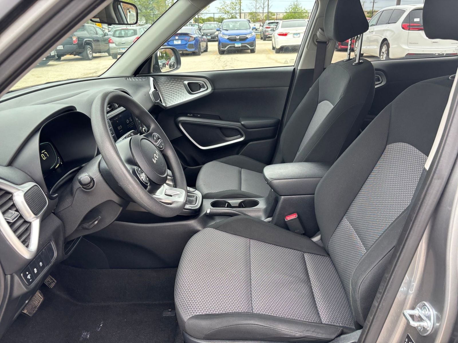 Used 2024 Kia Soul LX w/ Option Group 015 FWD image 24