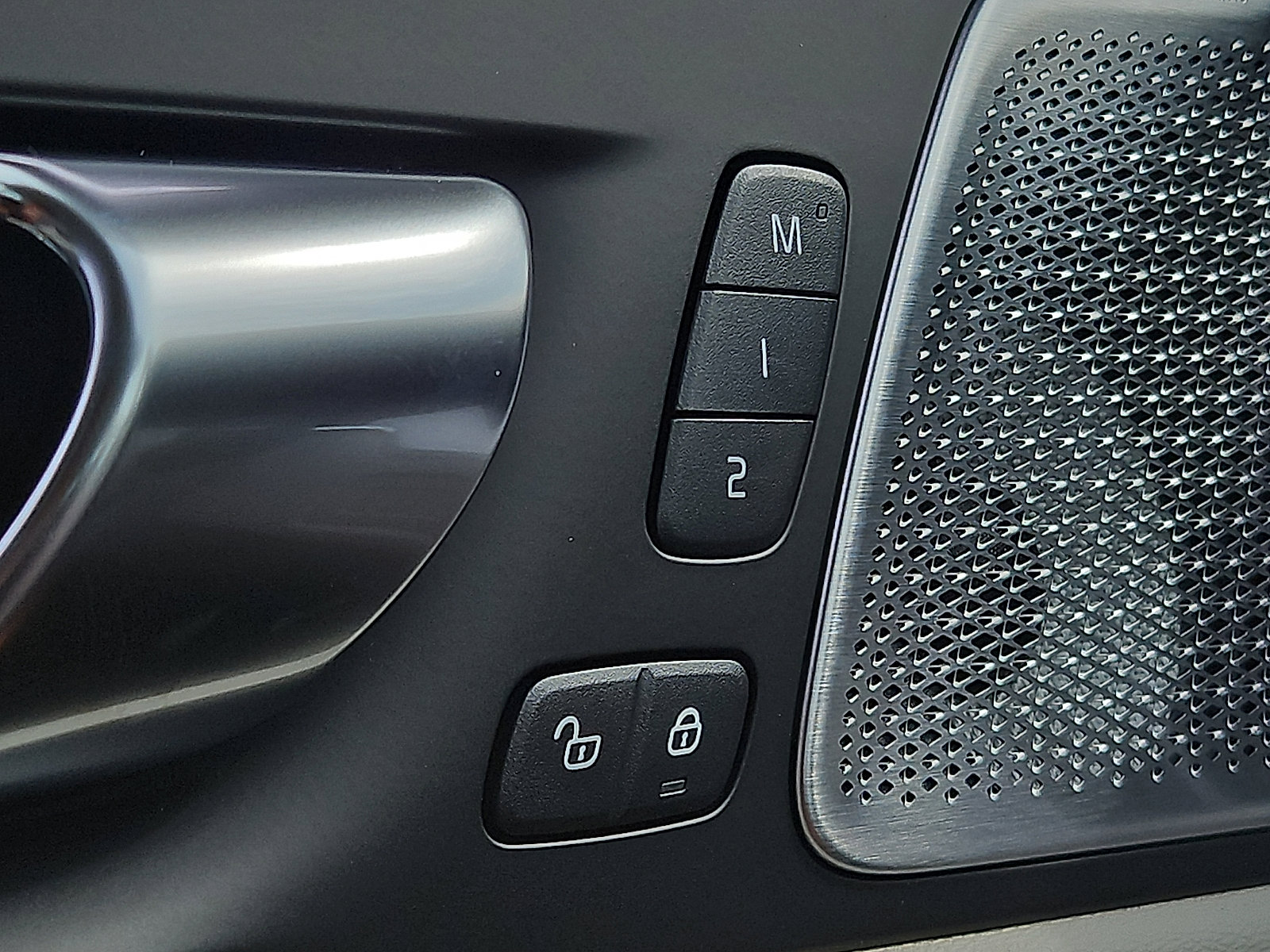 New 2026 Volvo XC60 T8 Ultra image 20