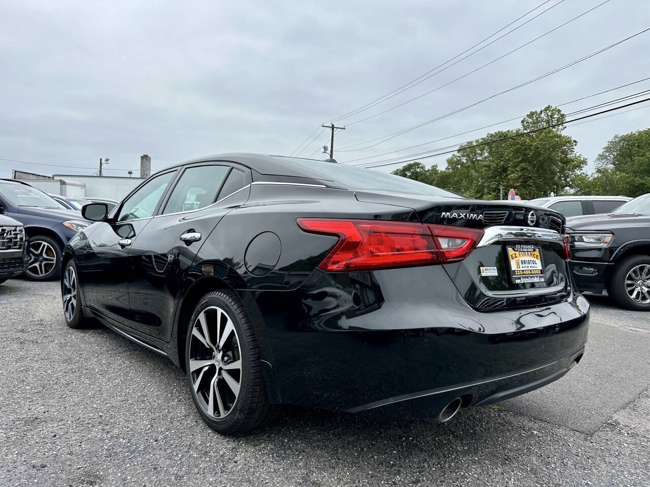 Used 2017 Nissan Maxima 3.5 SL FWD image 5