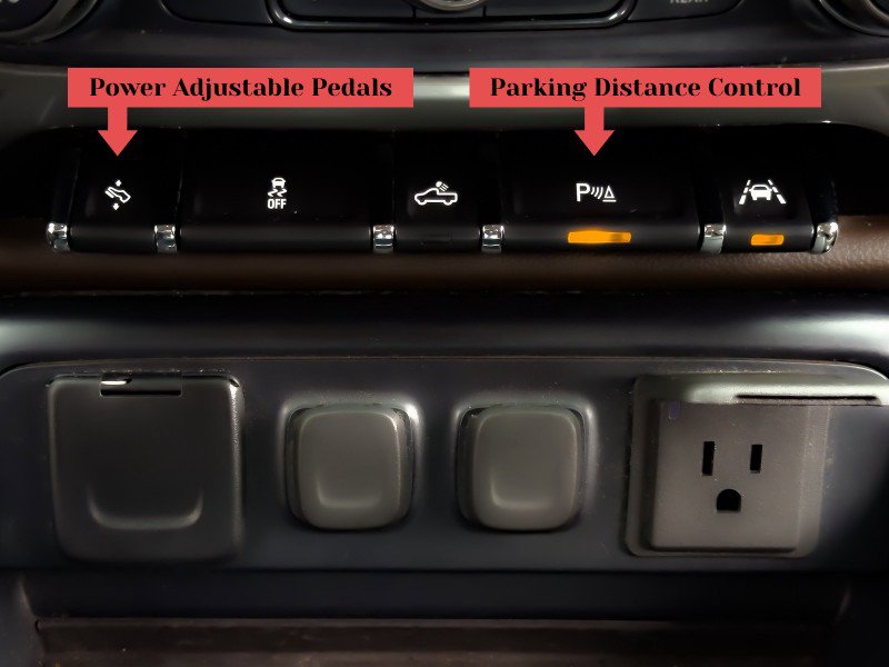 Used 2018 Chevrolet Silverado 1500 LTZ w/ Sport Package image 31