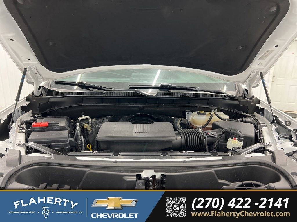 Used 2023 Chevrolet Tahoe Z71 w/ Luxury Package AWD/4WD image 16