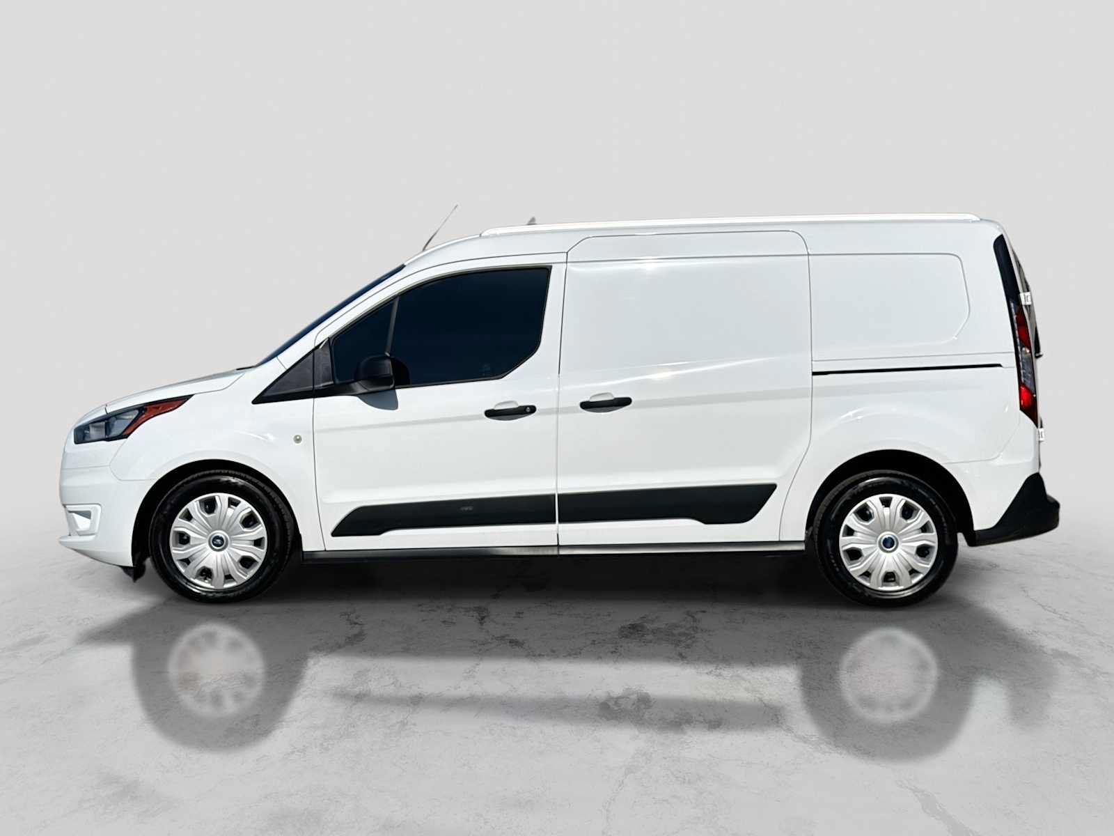 Used 2023 Ford Transit Connect XLT FWD image 3