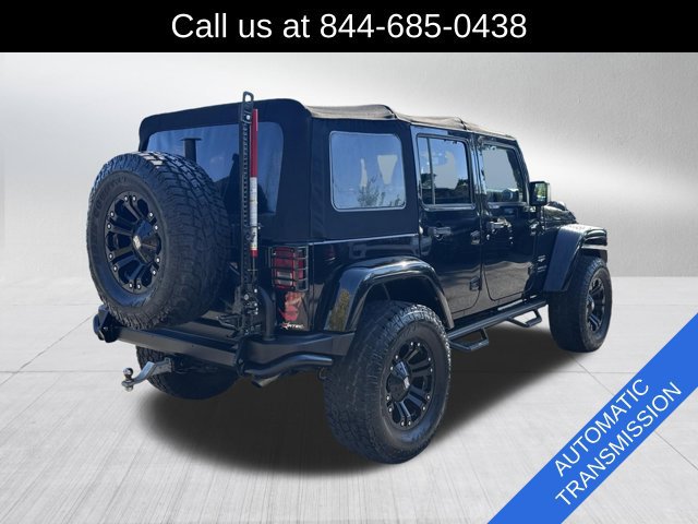 Used 2015 Jeep Wrangler Unlimited Sahara w/ Connectivity Group AWD/4WD image 5