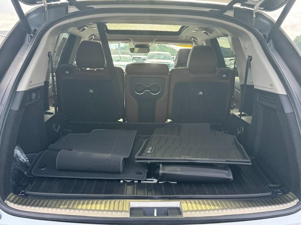 Certified 2026 Acura MDX w/ Advance Package AWD/4WD image 6