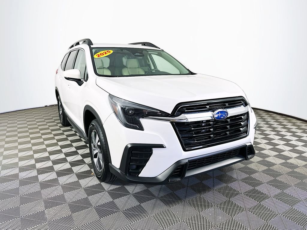 Used 2025 Subaru Ascent Premium w/ Premium Package AWD/4WD image 3