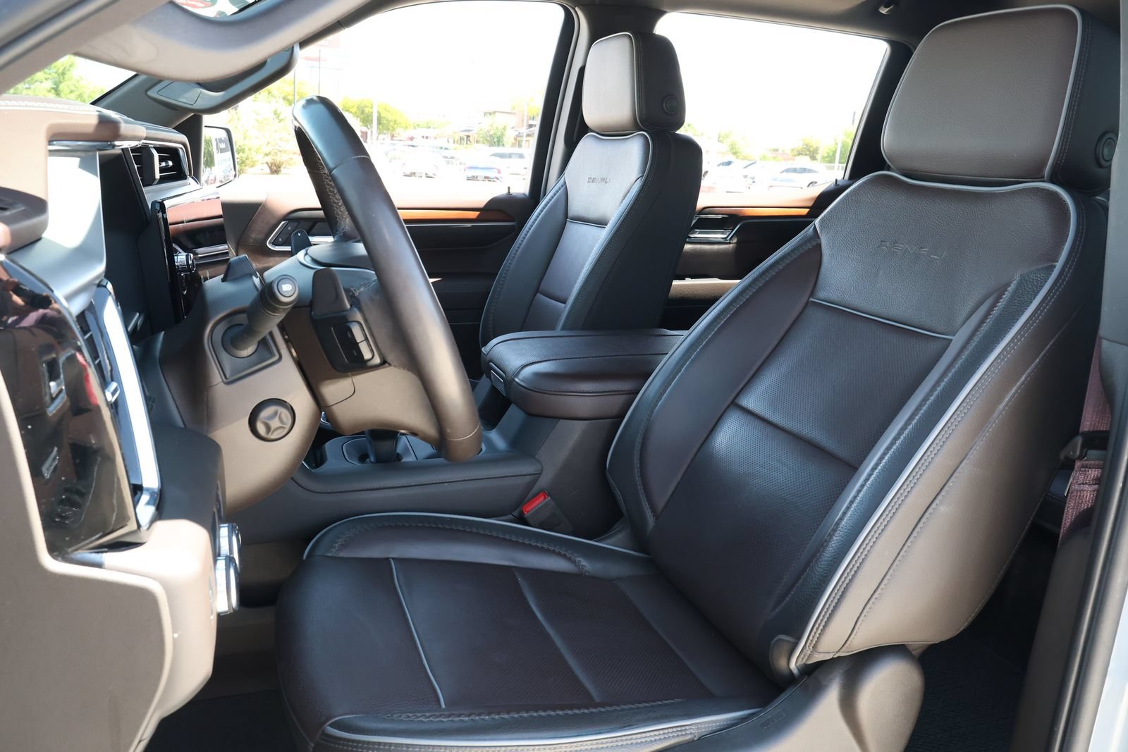 Used 2024 GMC Sierra 1500 Denali RWD image 30