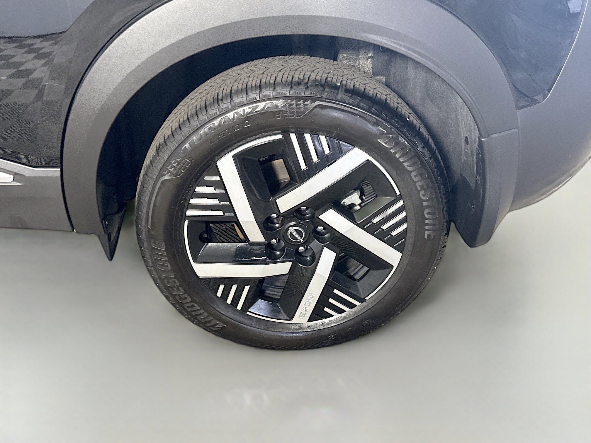 Used 2026 Nissan Kicks SV FWD image 37